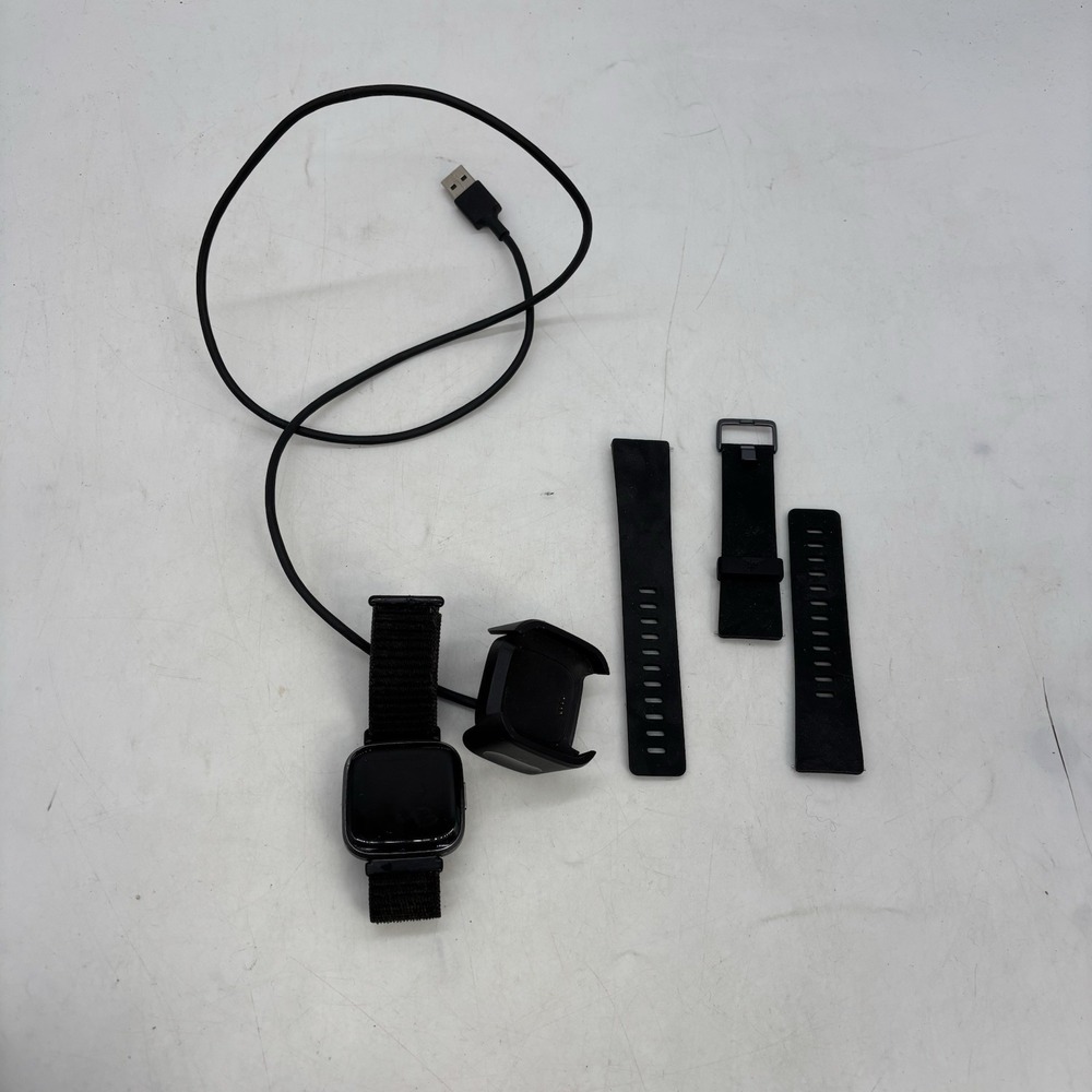 Fitbit Versa 2 FB507 Health and Fitness HR Smartwatch Black Band Working
